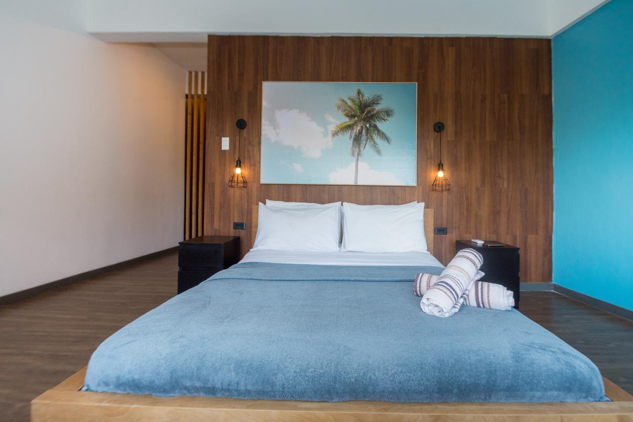 Luxeview Hotel Balabag  Ngoại thất bức ảnh