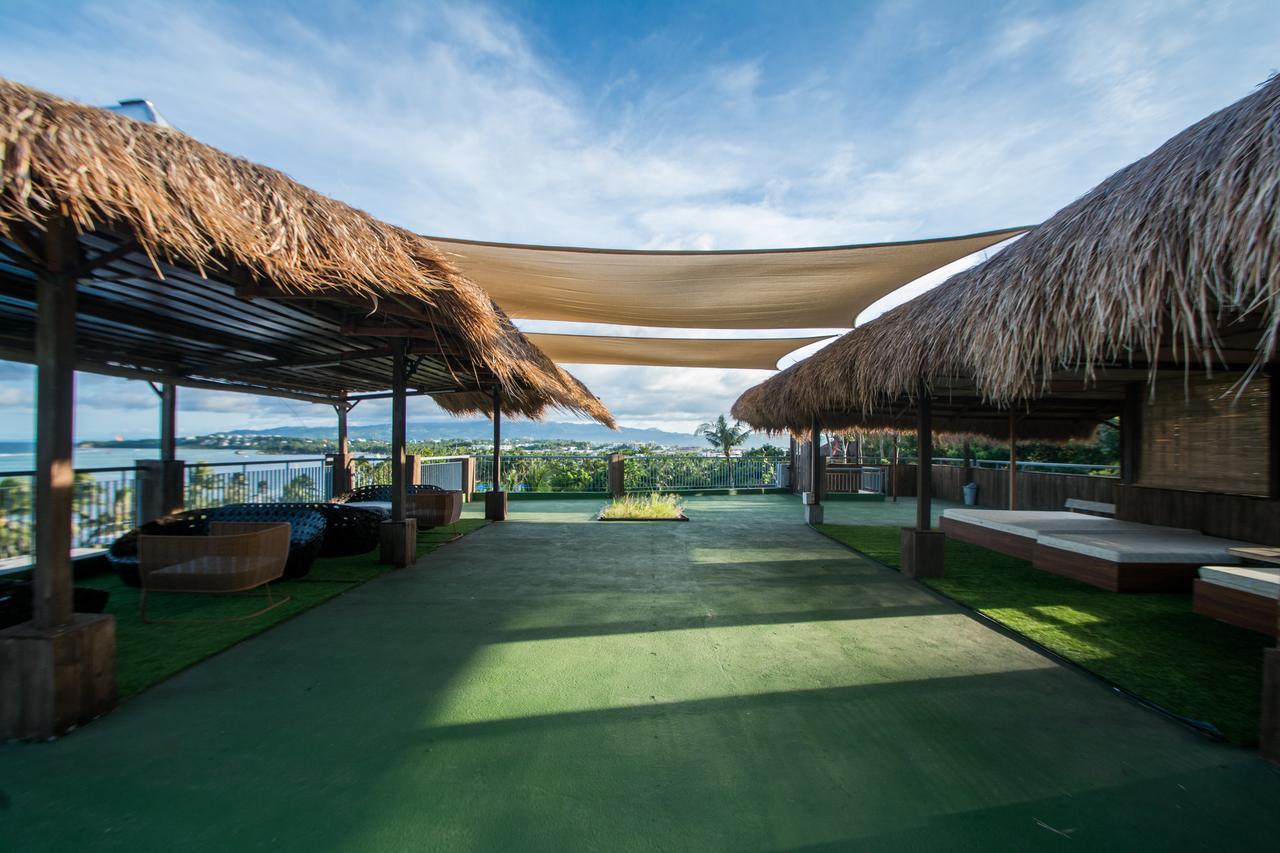 Luxeview Hotel Balabag  Ngoại thất bức ảnh