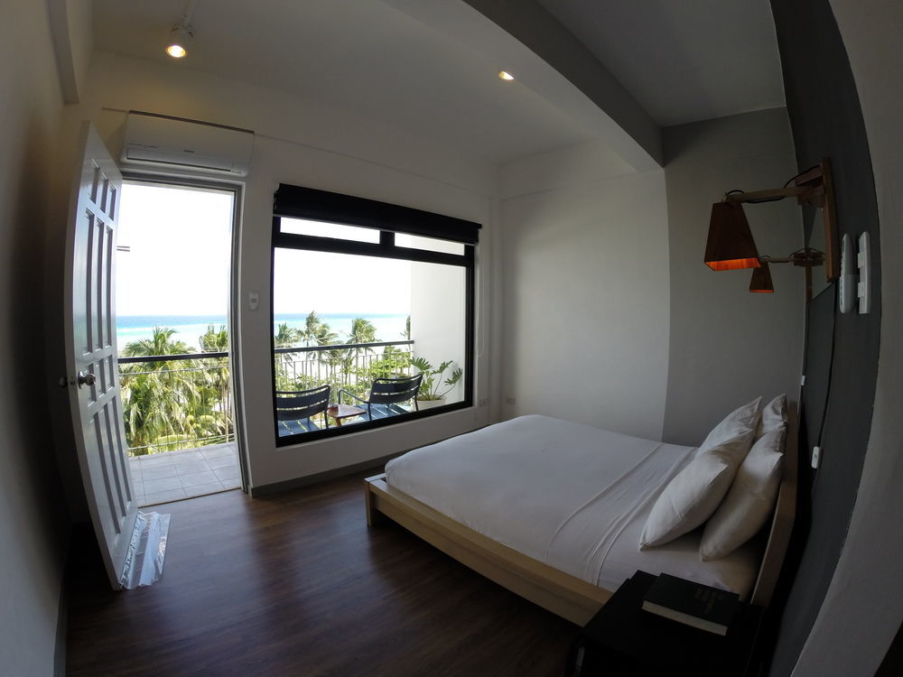 Luxeview Hotel Balabag  Ngoại thất bức ảnh