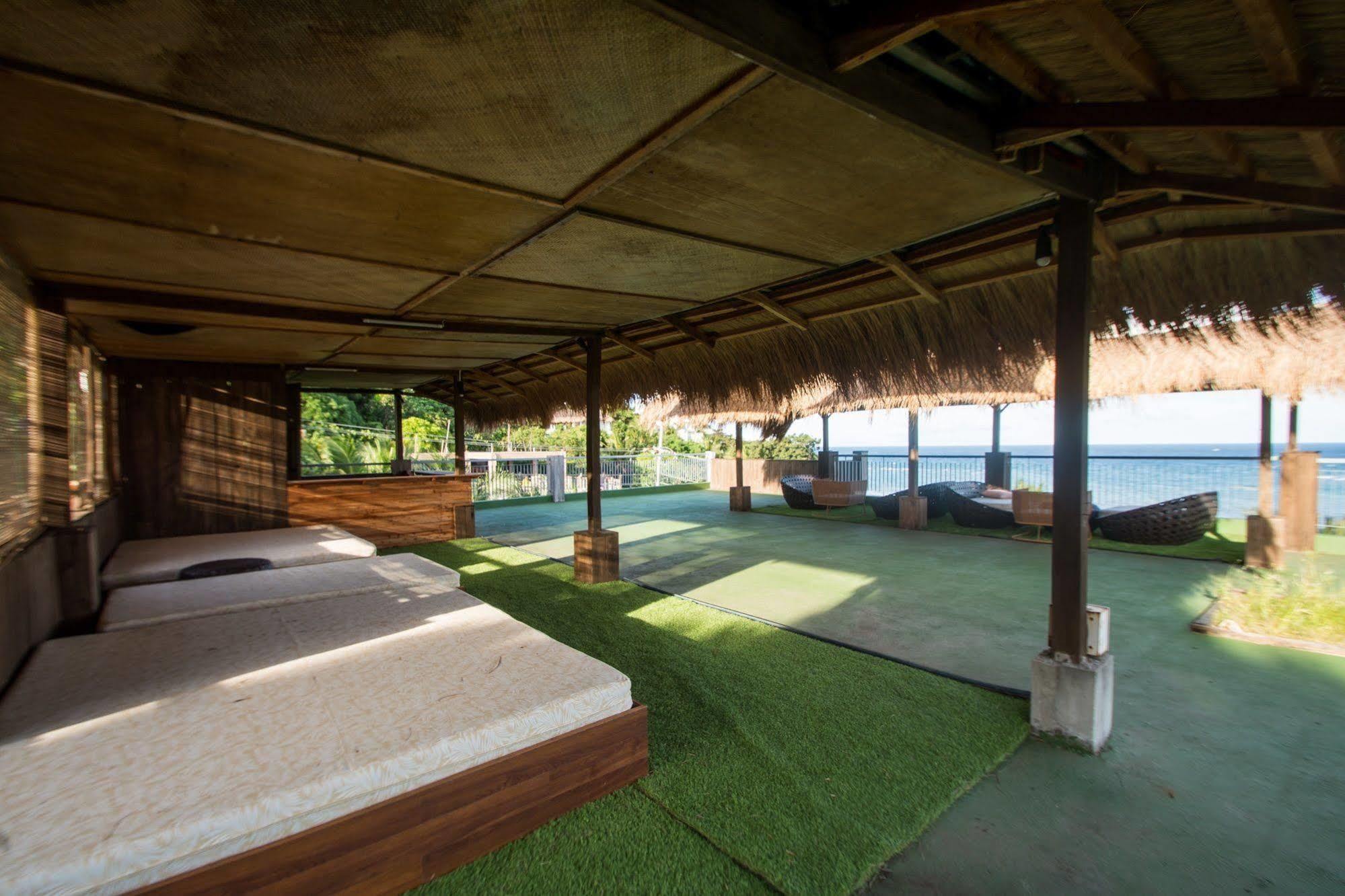 Luxeview Hotel Balabag  Ngoại thất bức ảnh