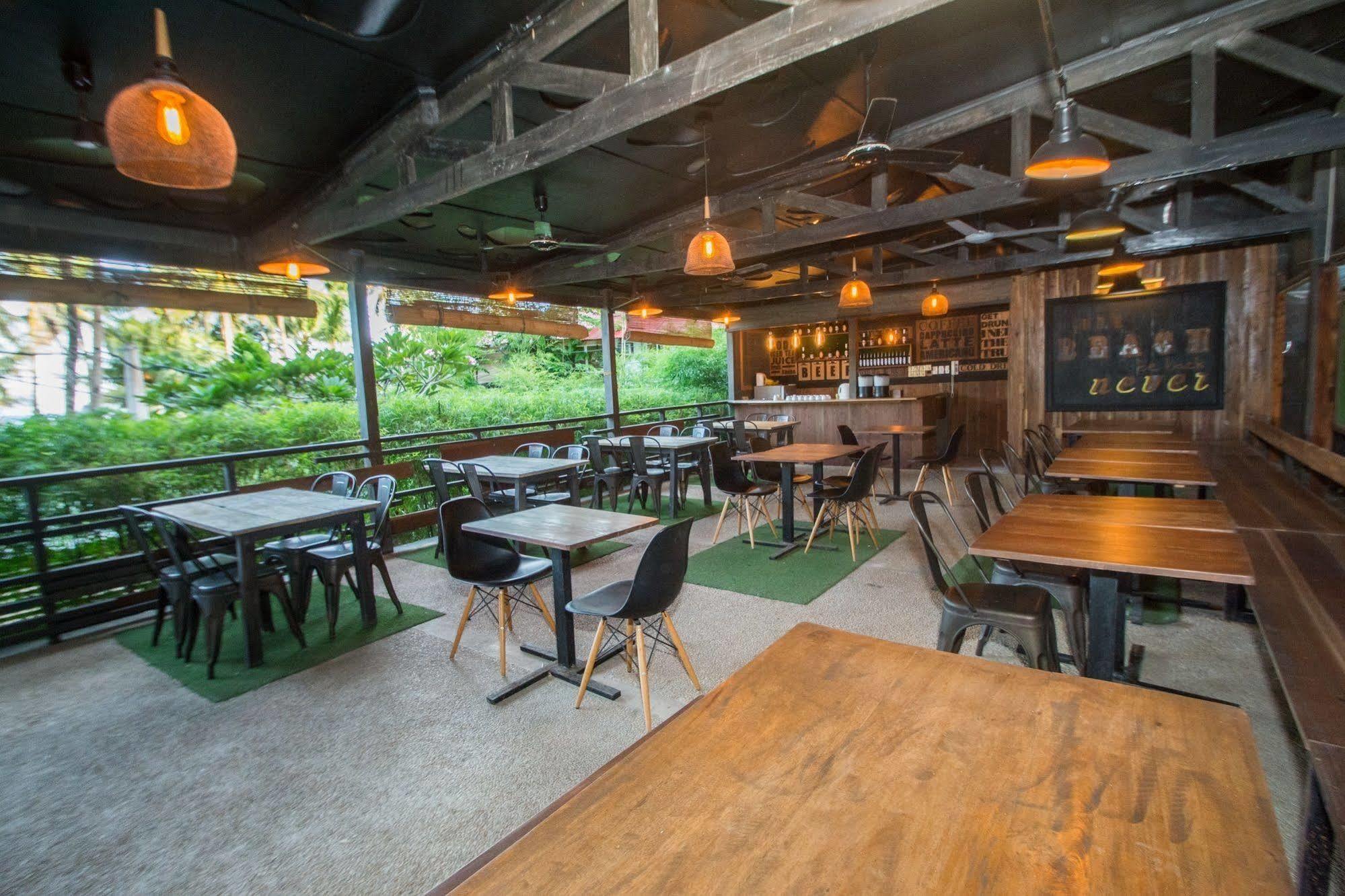 Luxeview Hotel Balabag  Ngoại thất bức ảnh