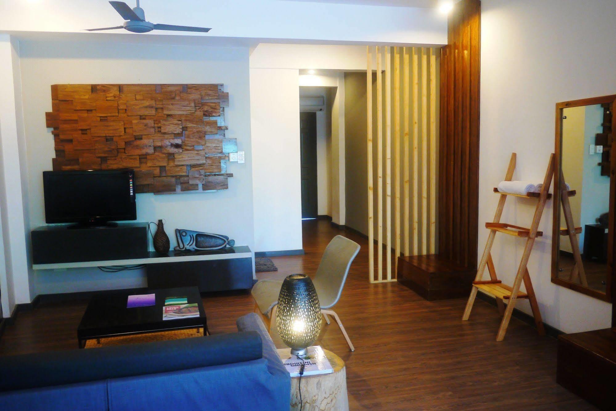 Luxeview Hotel Balabag  Ngoại thất bức ảnh